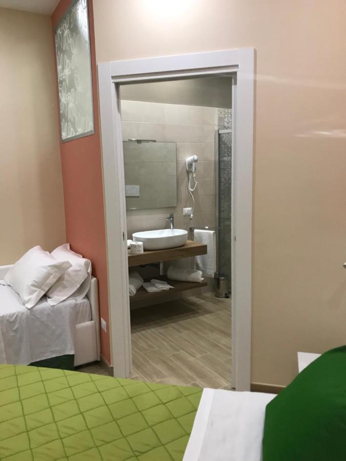 B&B Rita, Nel Cuore Del Salento 莱切省卡瓦利诺 外观 照片