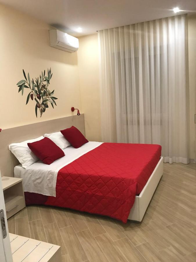 B&B Rita, Nel Cuore Del Salento 莱切省卡瓦利诺 外观 照片