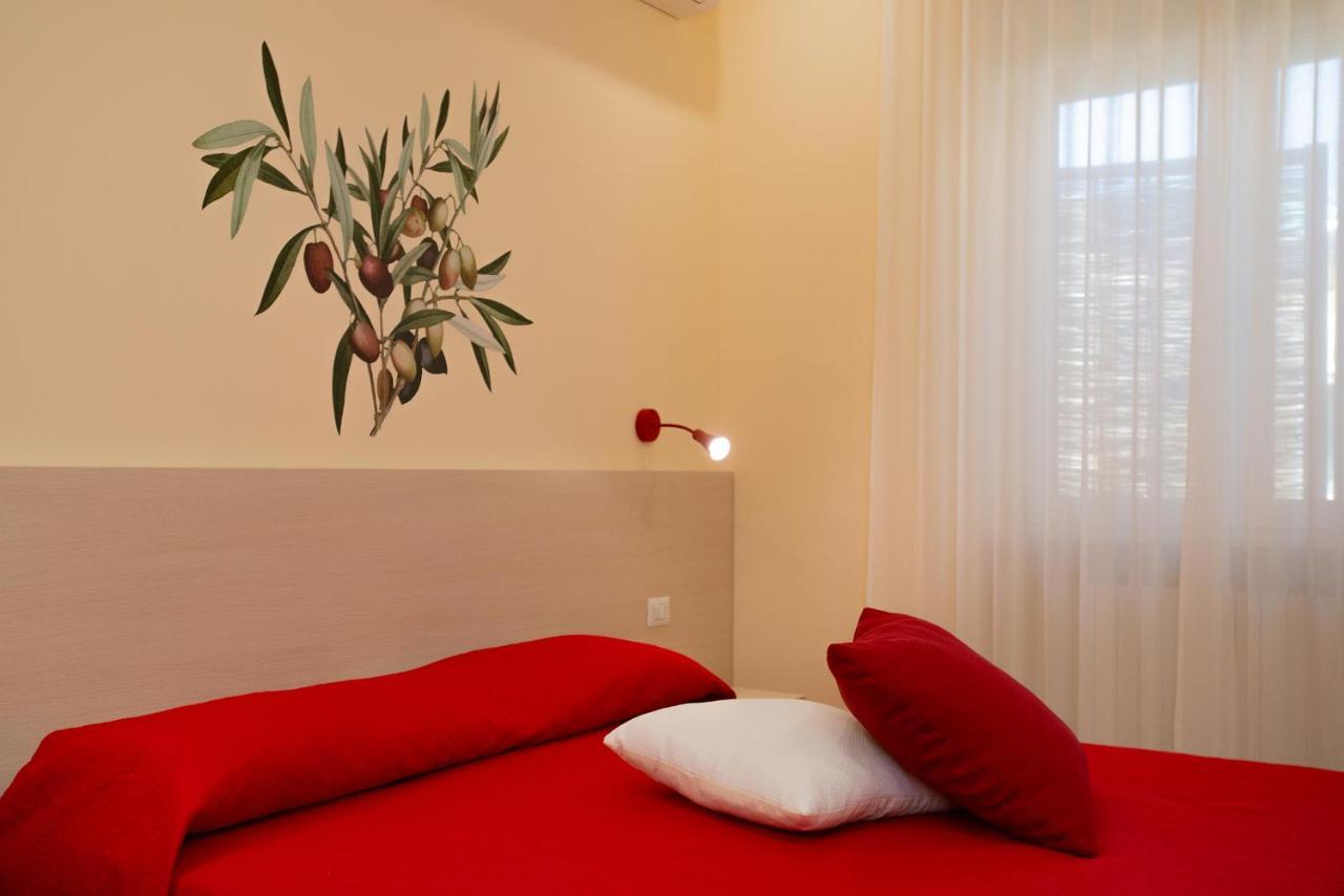 B&B Rita, Nel Cuore Del Salento 莱切省卡瓦利诺 外观 照片