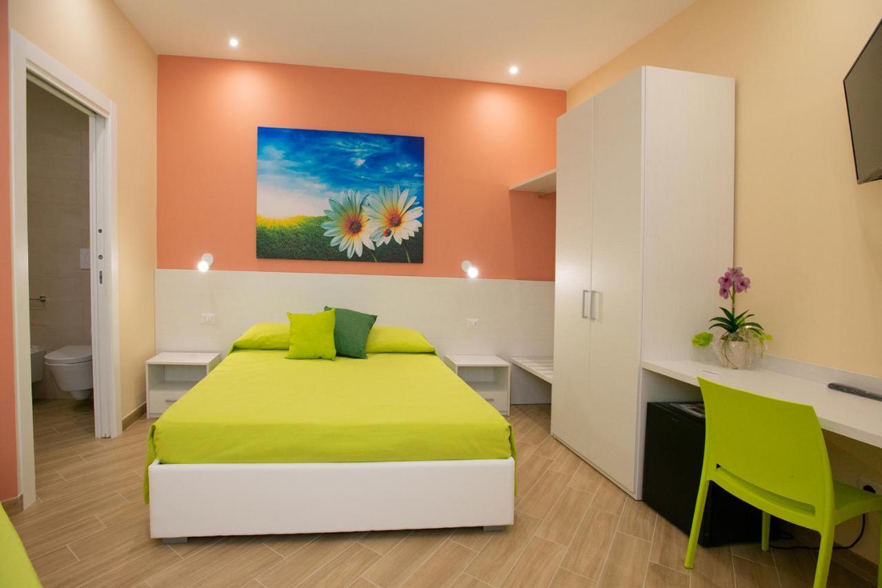 B&B Rita, Nel Cuore Del Salento 莱切省卡瓦利诺 外观 照片