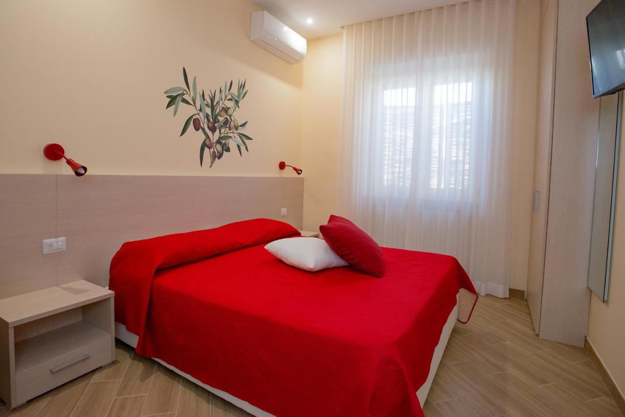 B&B Rita, Nel Cuore Del Salento 莱切省卡瓦利诺 外观 照片